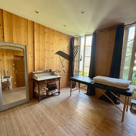 Holiday home Maison M - Spacieuse Maison Avec Piscine Privative